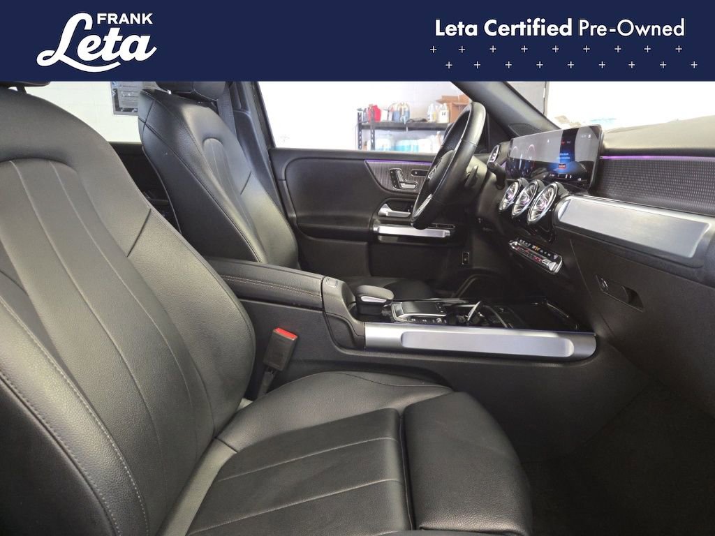 Used 2021 Mercedes-Benz GLB 250 w/ Premium Package image 20