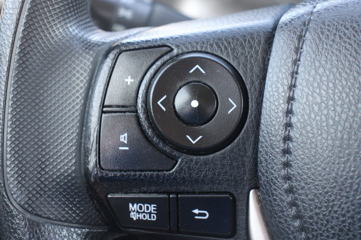 Used 2015 Toyota RAV4 LE FWD image 23