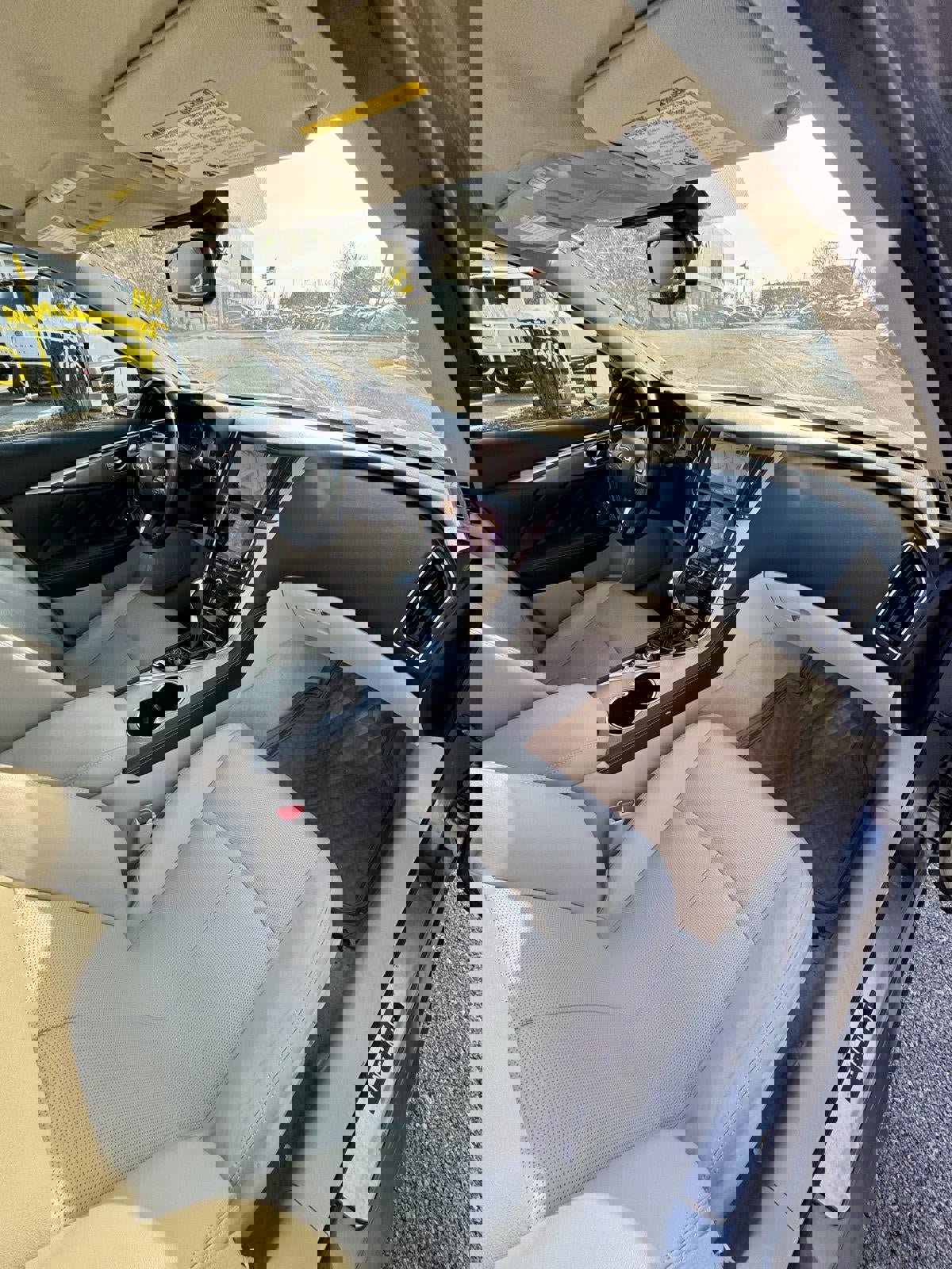 Used 2016 INFINITI Q50 Premium w/ Driver Assistance Package image 15