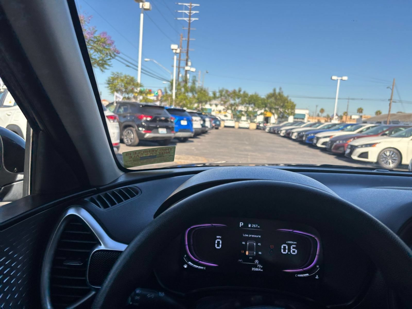 Used 2025 Kia Soul LX w/ LX Technology Package FWD image 61