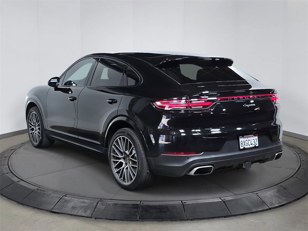 Certified 2021 Porsche Cayenne Coupe image 3