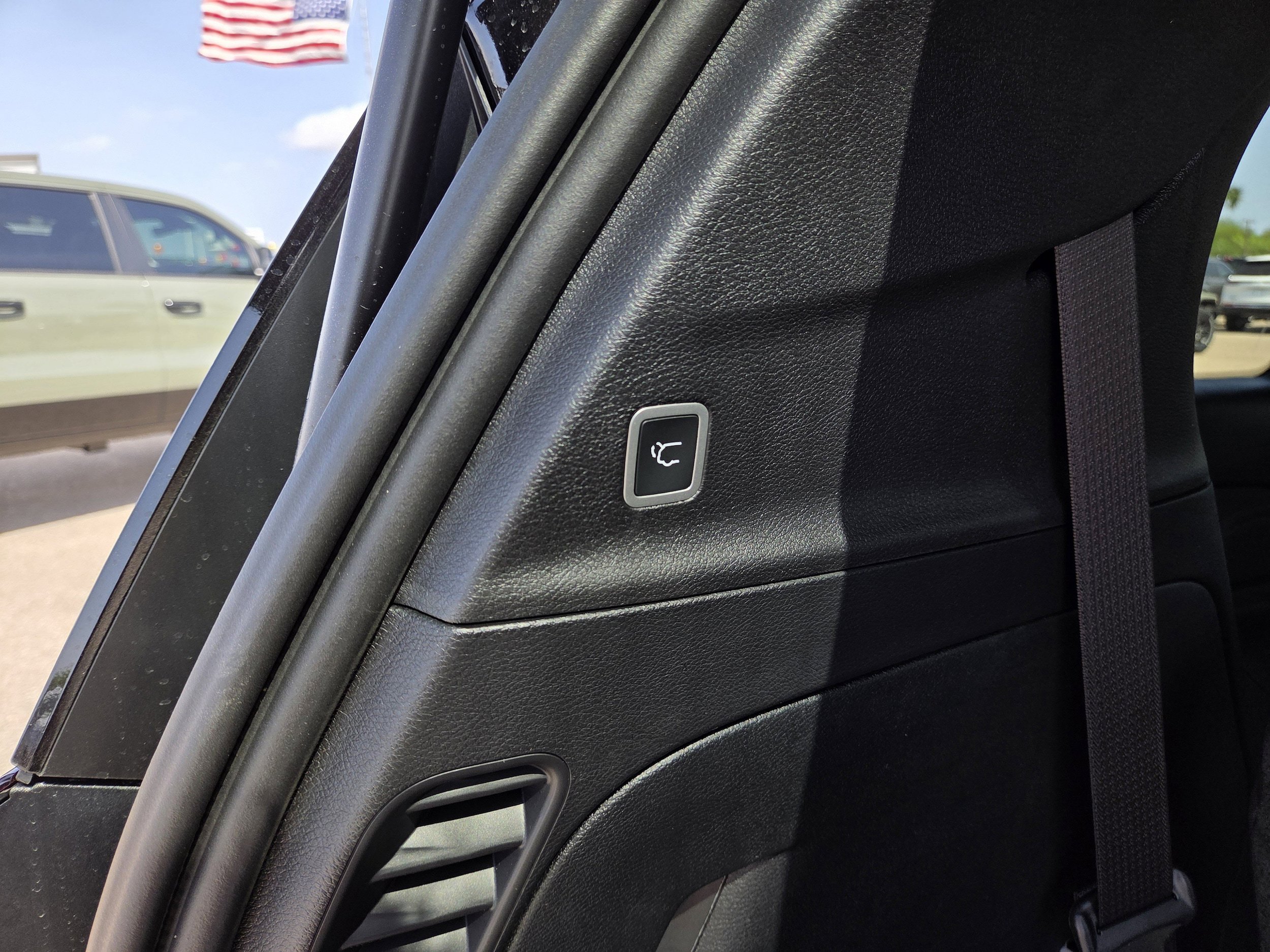 New 2026 Chrysler Pacifica Select image 28