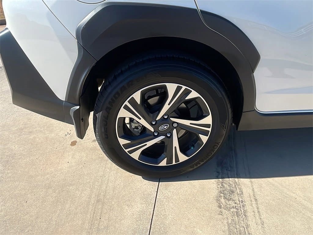 Used 2024 Subaru Crosstrek 2.0i Premium w/ Crosstrek Mirror Package image 9