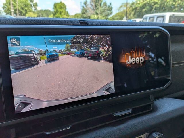 New 2026 Jeep Gladiator Willys AWD/4WD image 23