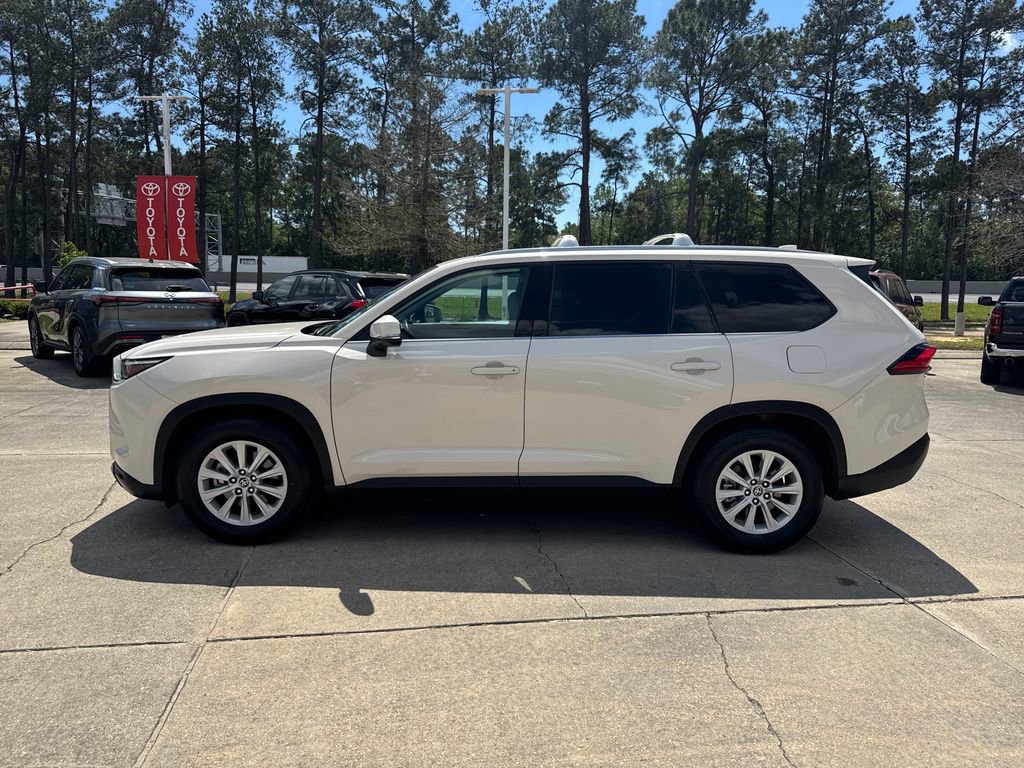 Used 2024 Toyota Grand Highlander XLE image 4