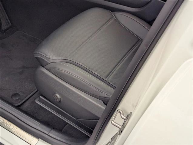 New 2026 Mercedes-Benz GLC 300 image 4