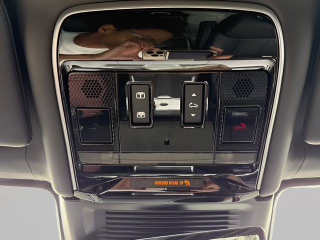 New 2026 Land Rover Range Rover Long Wheelbase Autobiography image 30