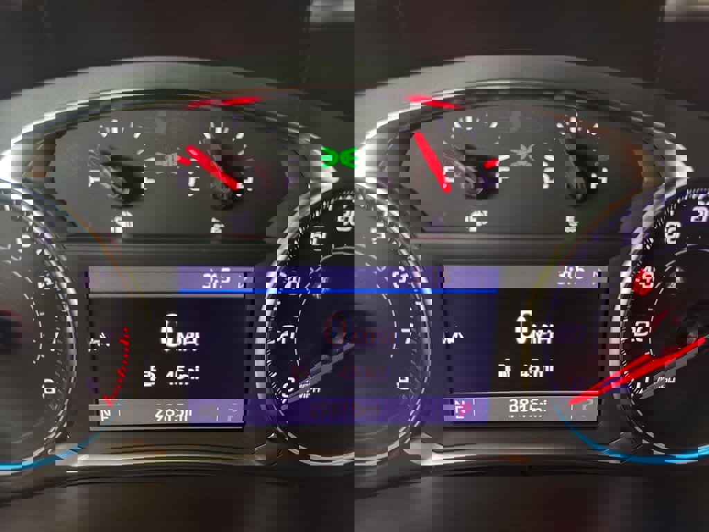 Used 2023 Chevrolet Traverse LT image 17