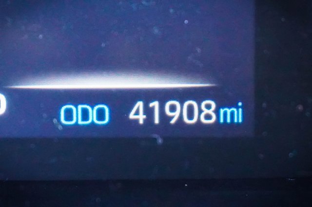 Used 2021 Toyota RAV4 XLE Premium image 9