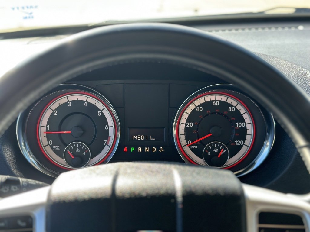 Used 2014 Dodge Grand Caravan SXT w/ UConnect Hands-Free Group image 14