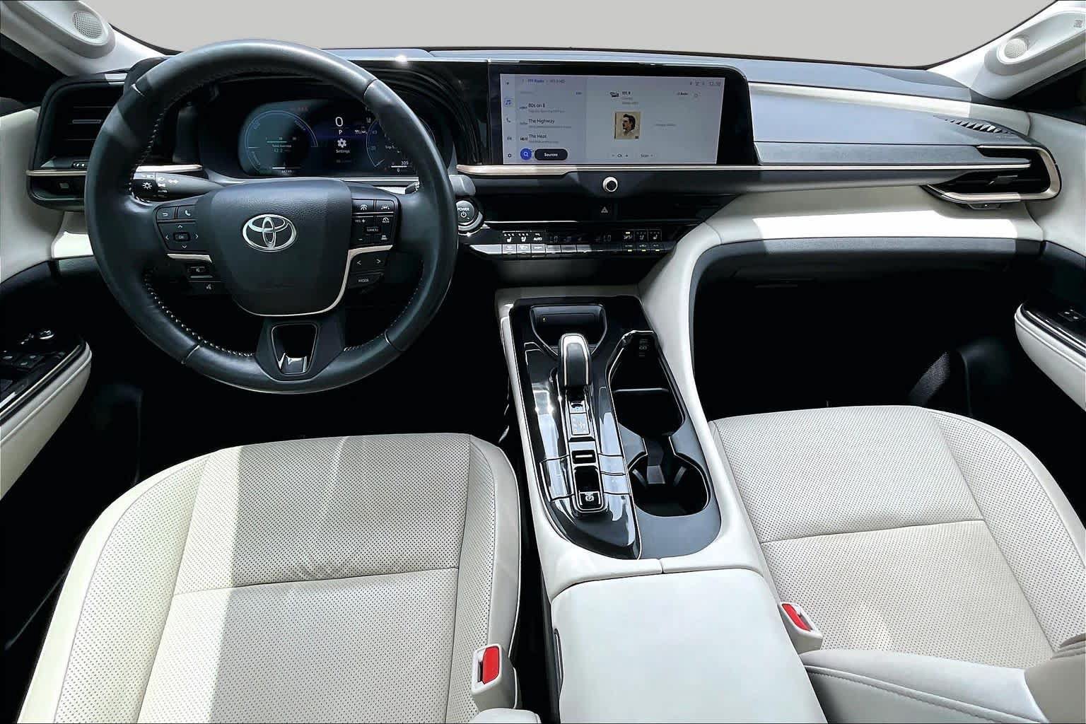 Used 2024 Toyota Crown AWD/4WD image 15