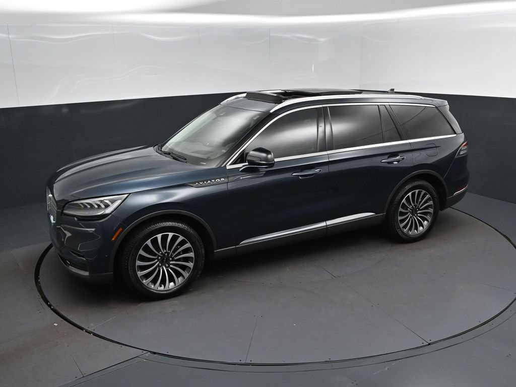 Used 2022 Lincoln Aviator Reserve w/ Equipment Group 201A RWD image 32