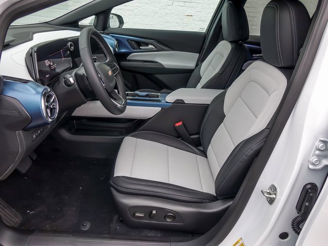 New 2026 Chevrolet Equinox EV LT image 14