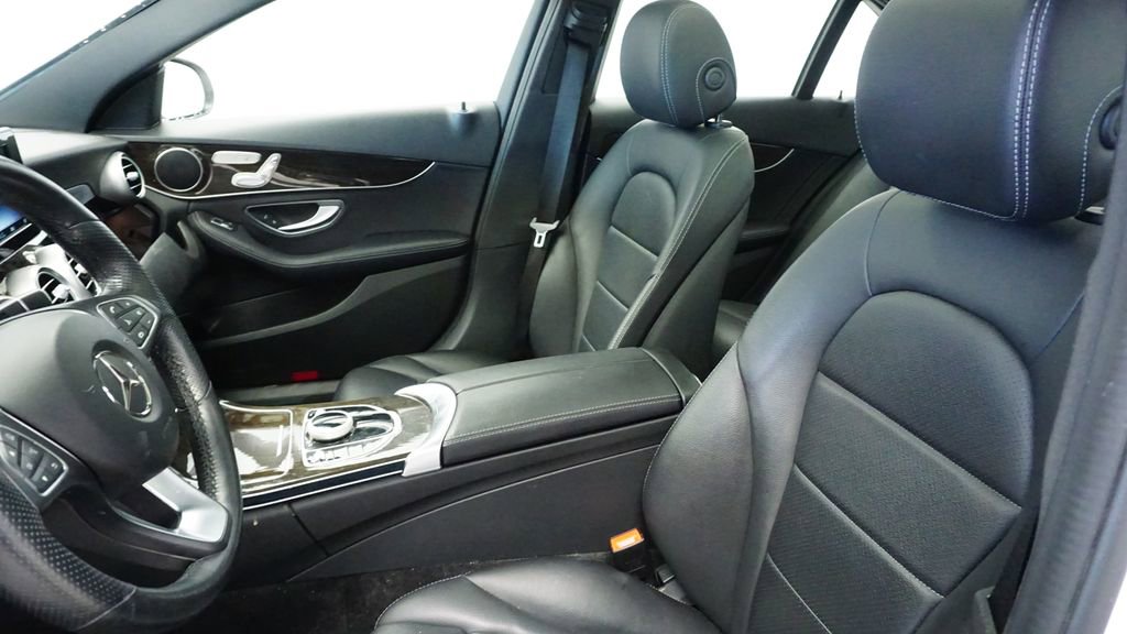 Used 2018 Mercedes-Benz C 300 4MATIC Sedan image 21