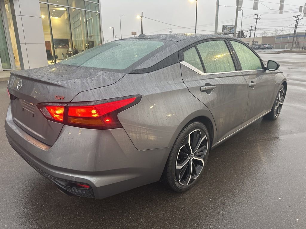 Used 2025 Nissan Altima 2.5 SR image 6