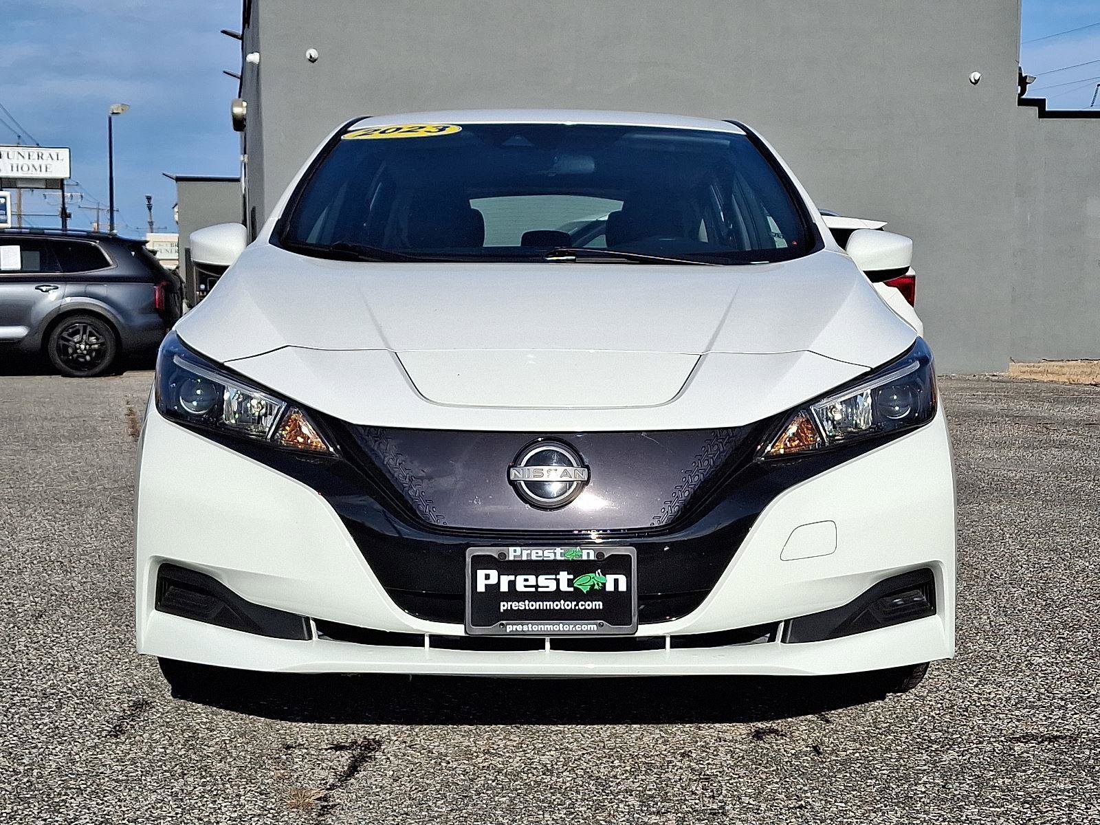 Used 2023 Nissan Leaf S image 2