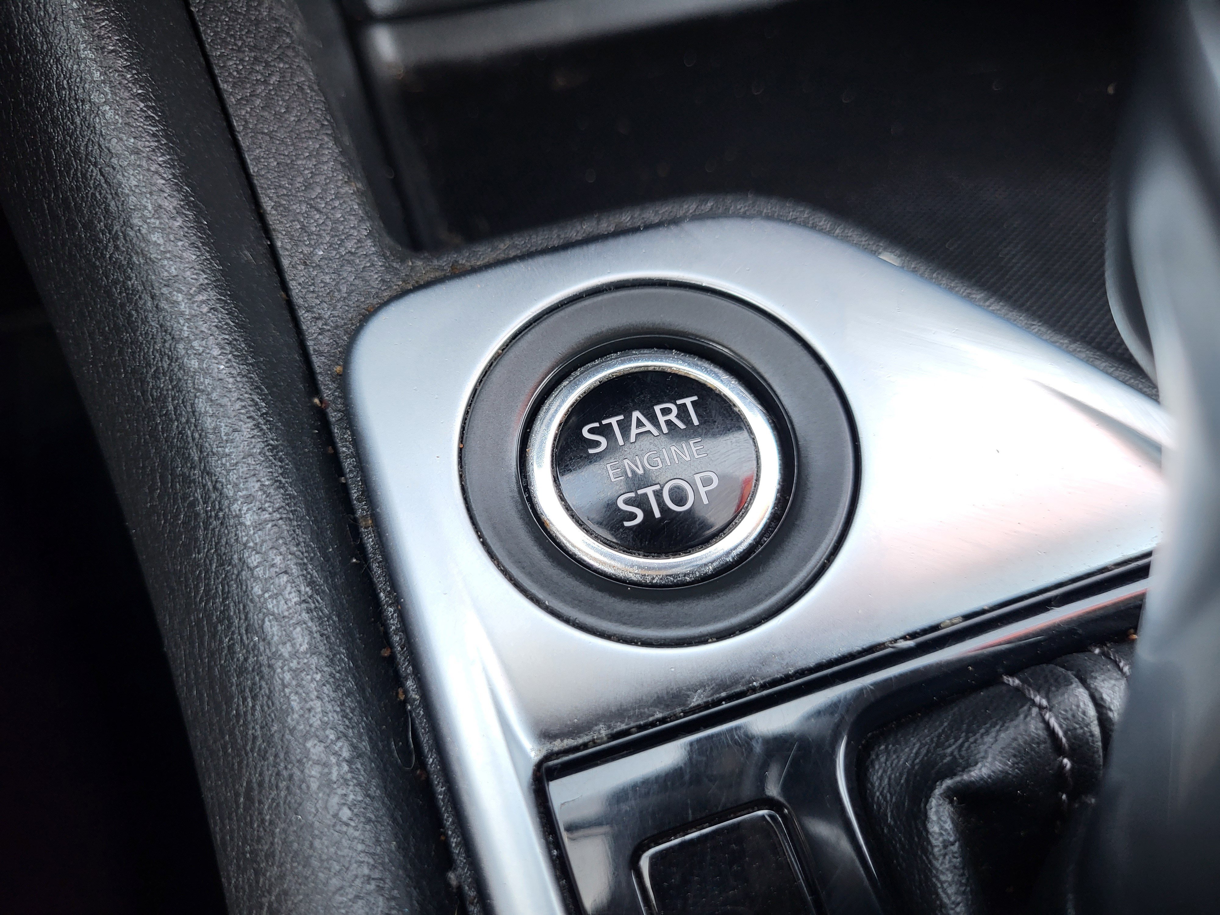 Certified 2025 Nissan Sentra SV FWD image 22