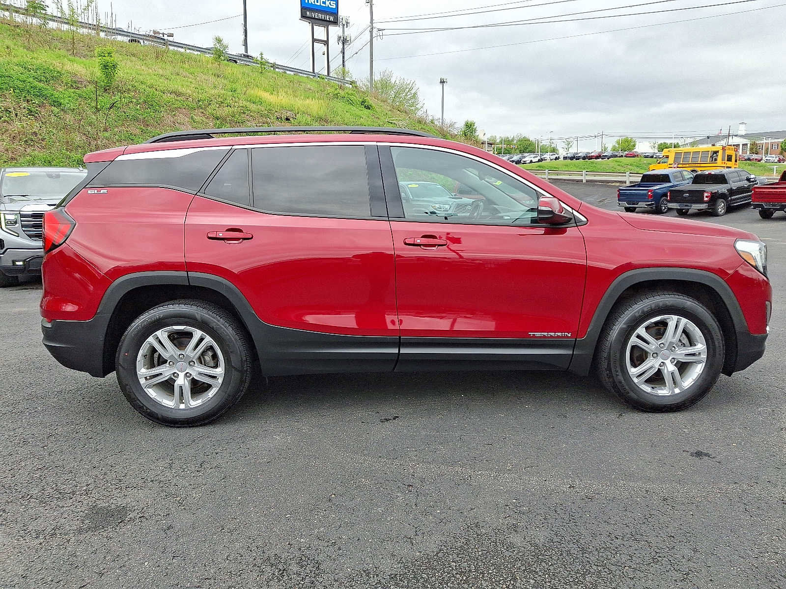 Used 2019 GMC Terrain SLE w/ Driver Convenience Package AWD/4WD image 7