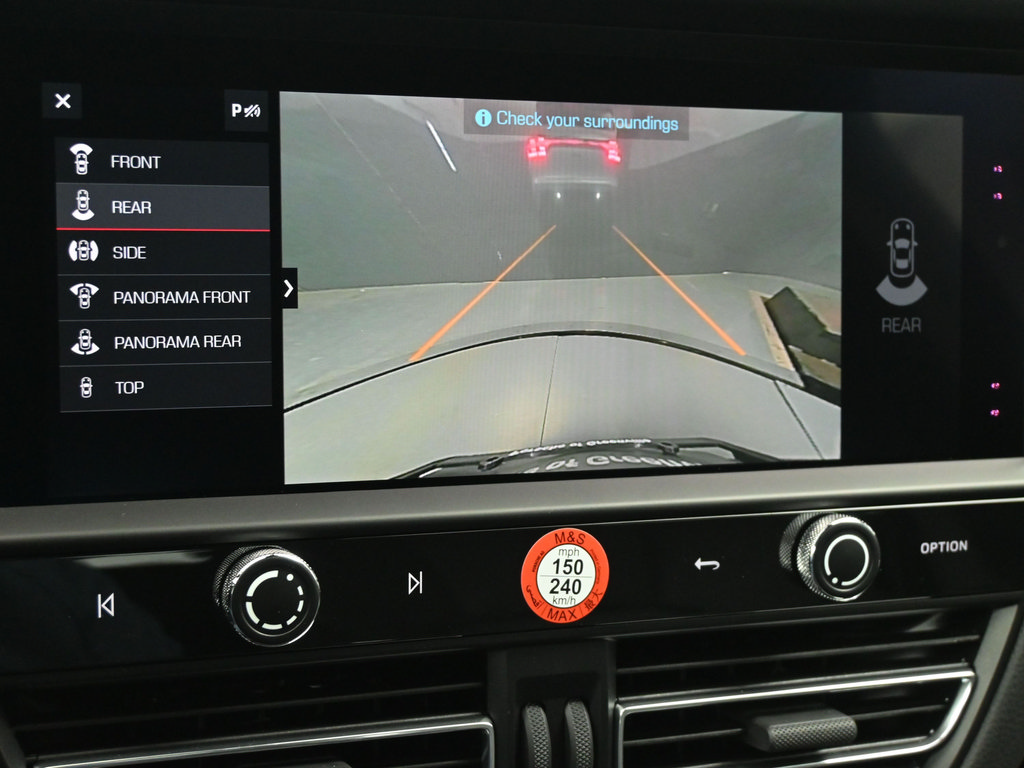 Certified 2026 Porsche Macan AWD/4WD image 17