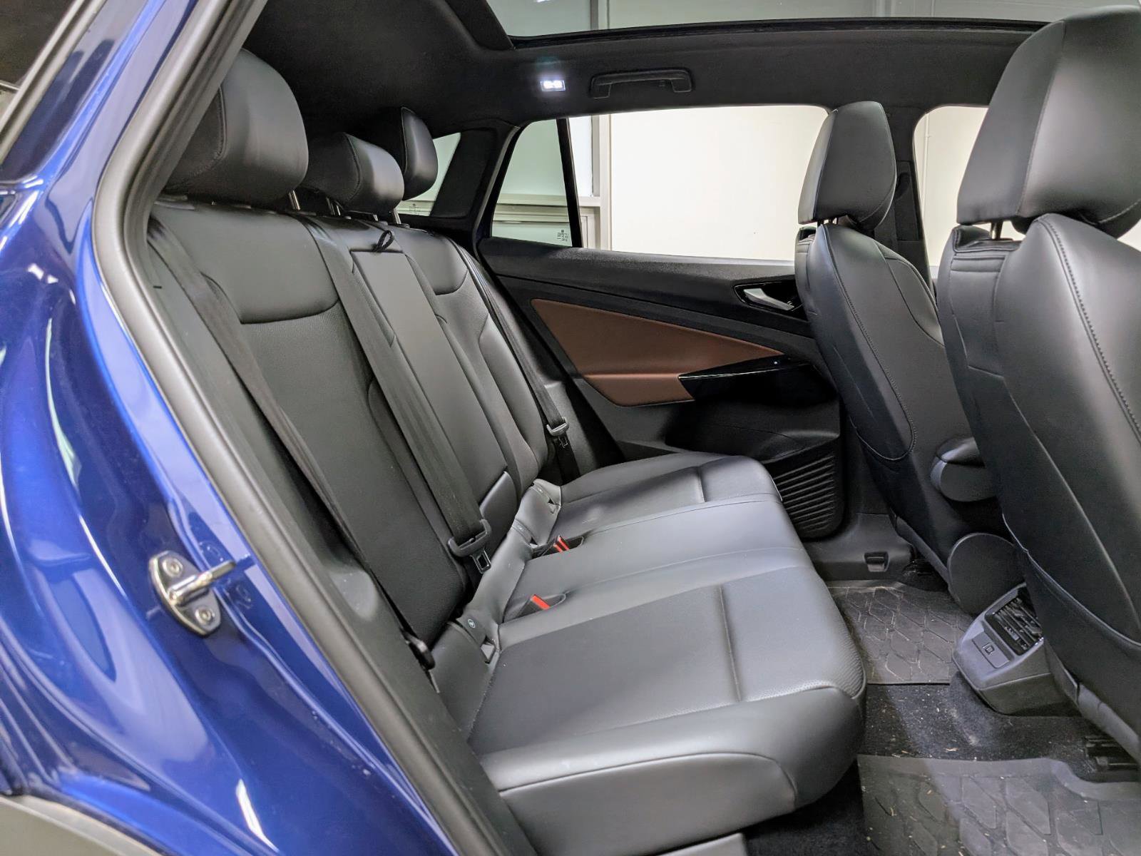 Used 2021 Volkswagen ID.4 Pro S image 23