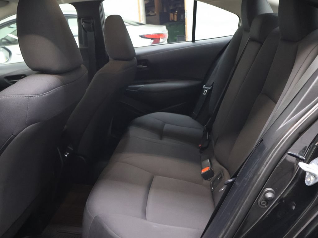 Used 2024 Toyota Corolla LE FWD image 15