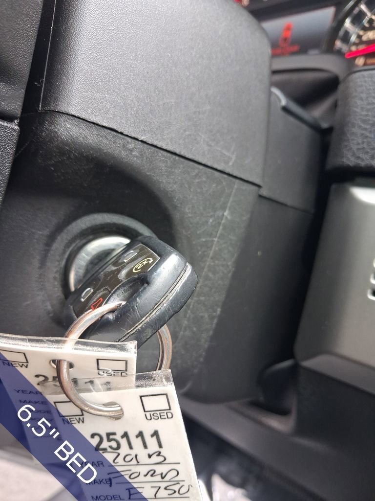 Used 2013 Ford F150 FX4 w/ Luxury Equipment Group image 4