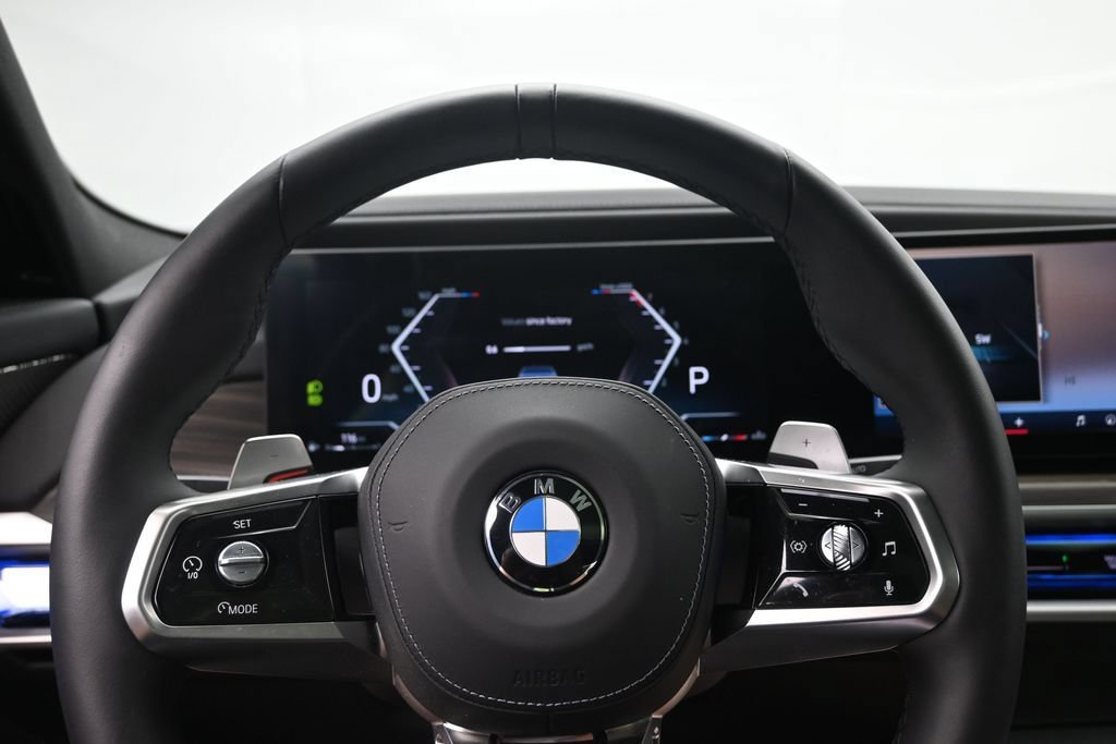 Used 2026 BMW 740i xDrive AWD/4WD image 12