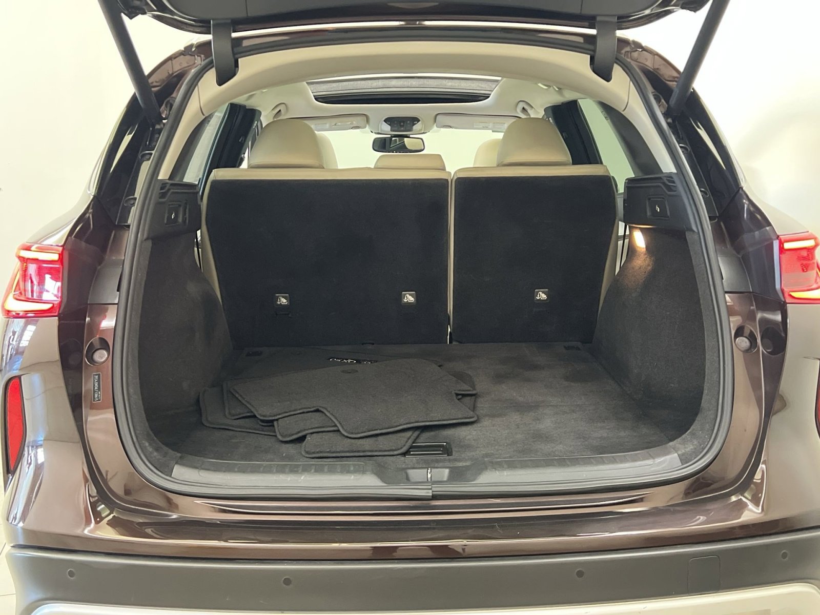 Used 2020 INFINITI QX50 Luxe w/ Navigation Package image 24