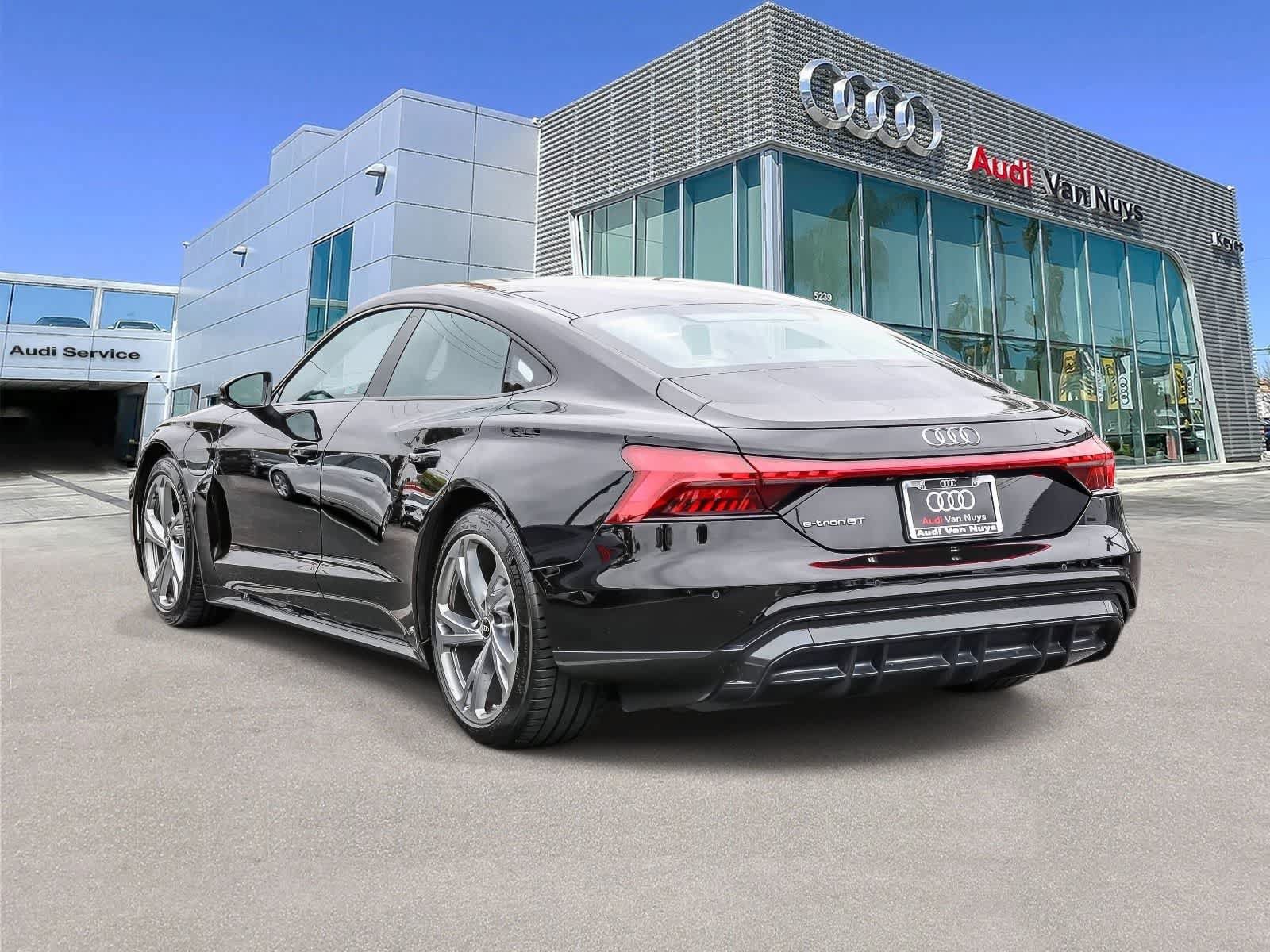 Used 2023 Audi e-tron GT Premium Plus AWD/4WD image 2
