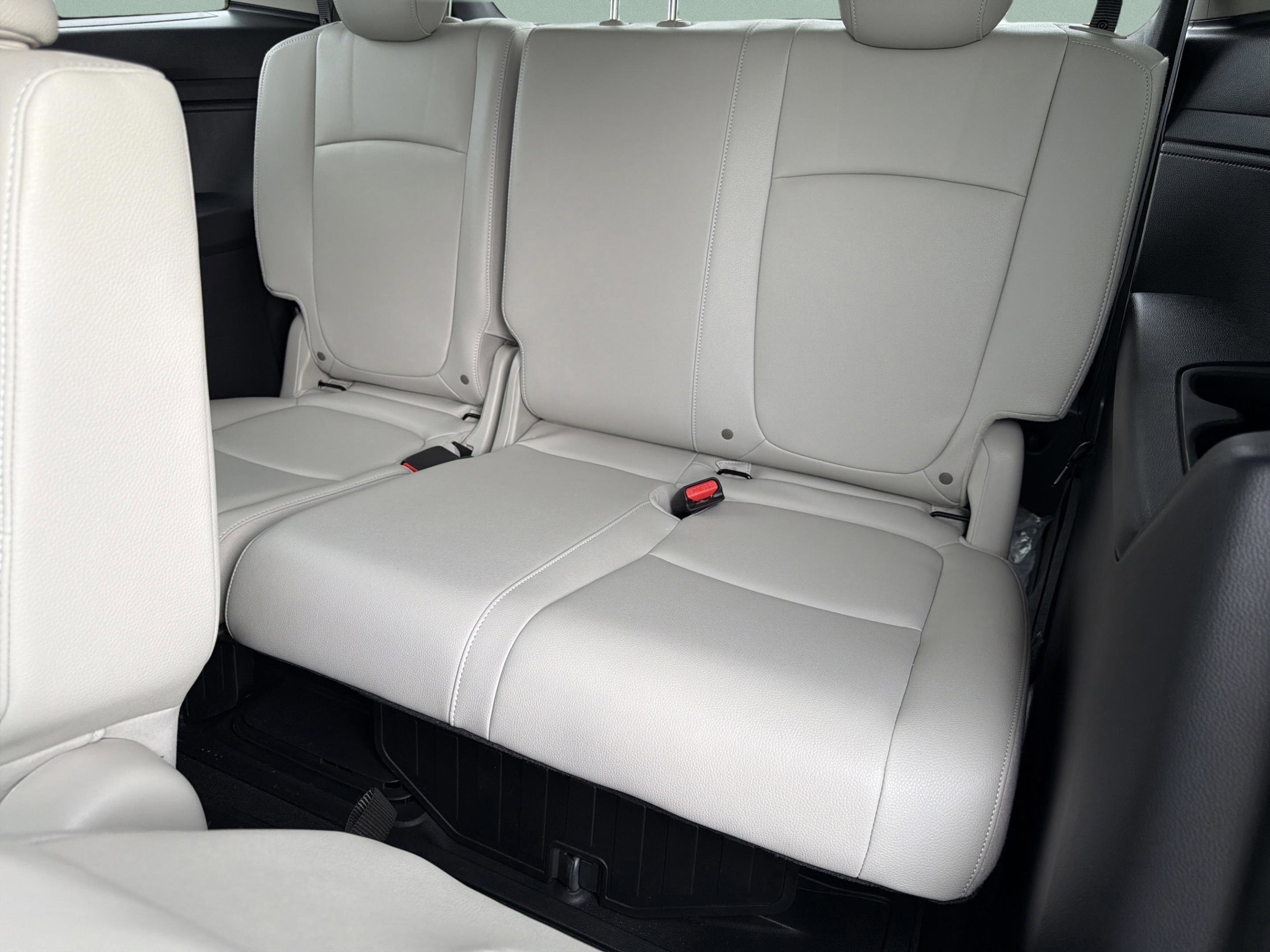 Certified 2026 Honda Odyssey EX-L image 26