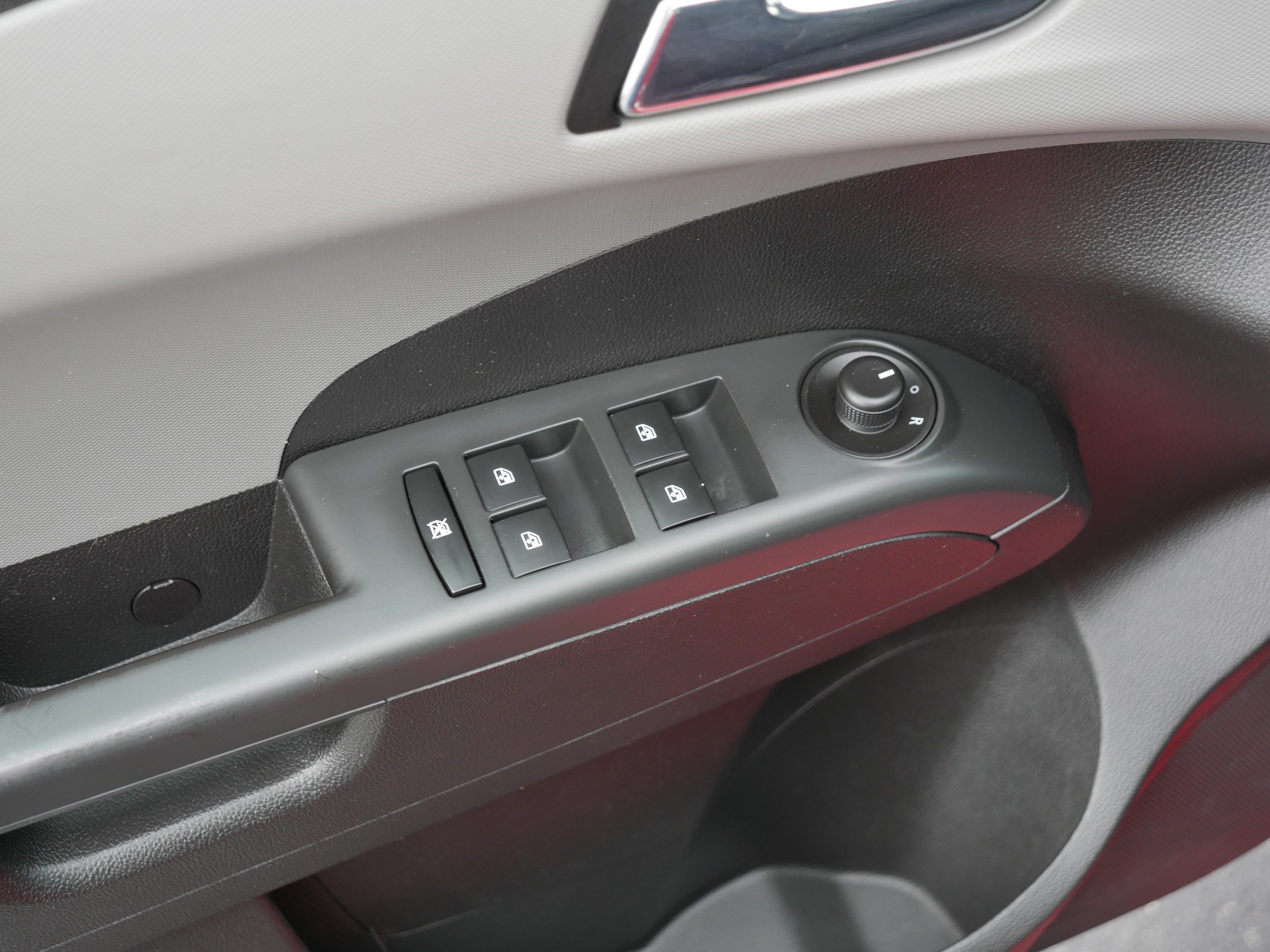 Used 2013 Chevrolet Sonic LT FWD image 19