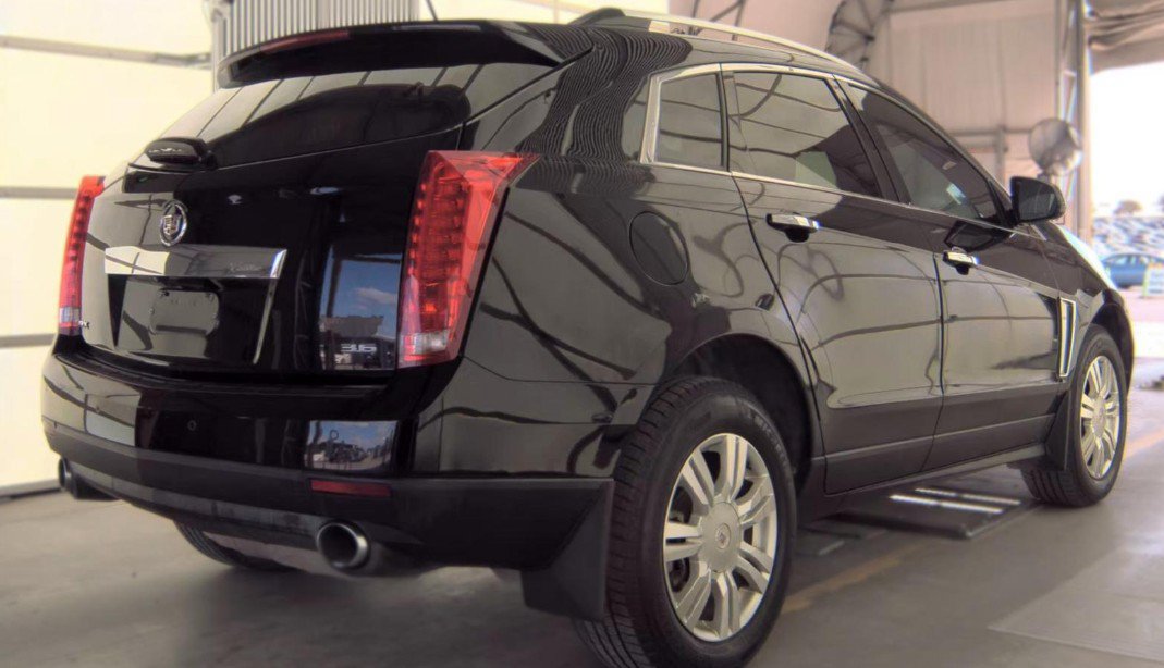 Used 2016 Cadillac SRX Luxury w/ Driver Awareness Package FWD image 3