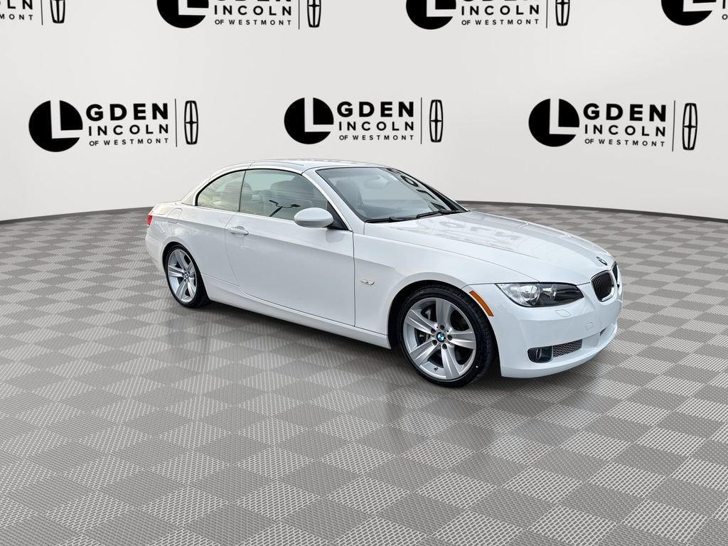 Used 2009 BMW 335i Convertible image 2
