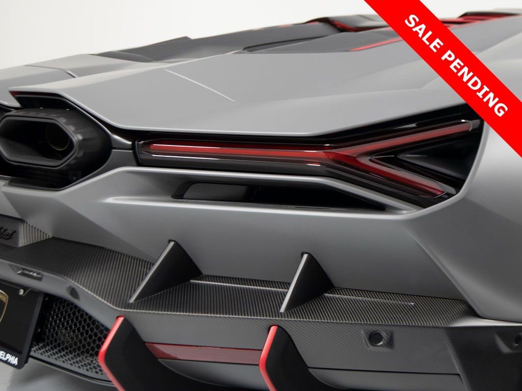 Used 2024 Lamborghini Revuelto image 49