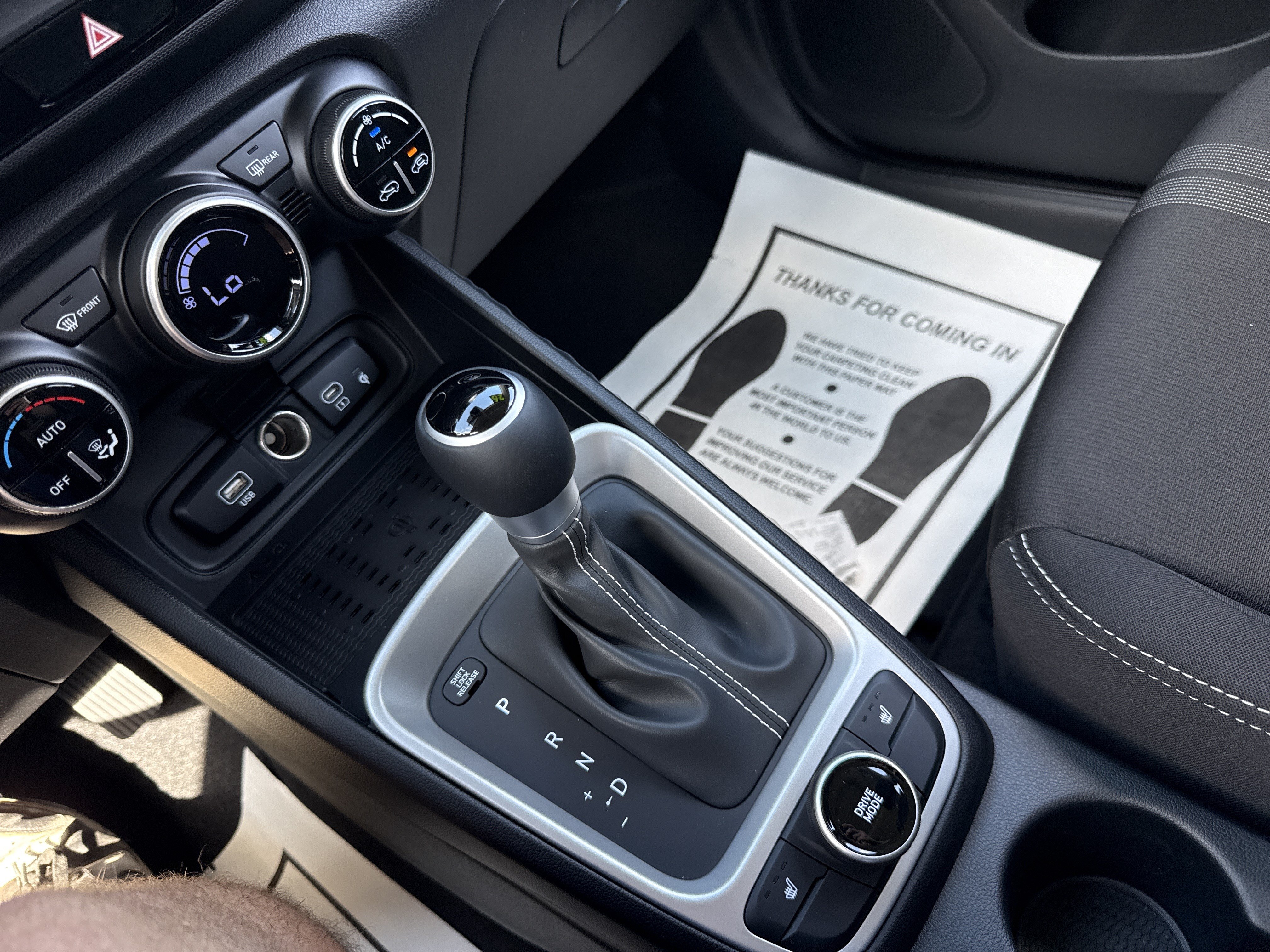 New 2026 Hyundai Venue SEL FWD image 23