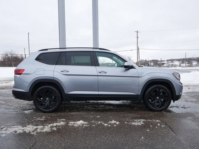 Certified 2022 Volkswagen Atlas SE w/ Panoramic Sunroof Package image 8