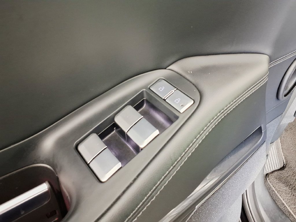 Used 2025 Lincoln Navigator Reserve AWD/4WD image 15