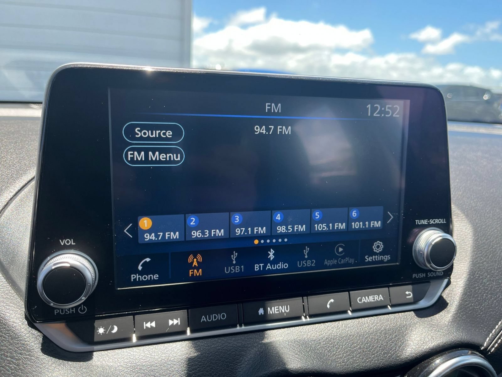 Used 2025 Nissan Sentra SV FWD image 20