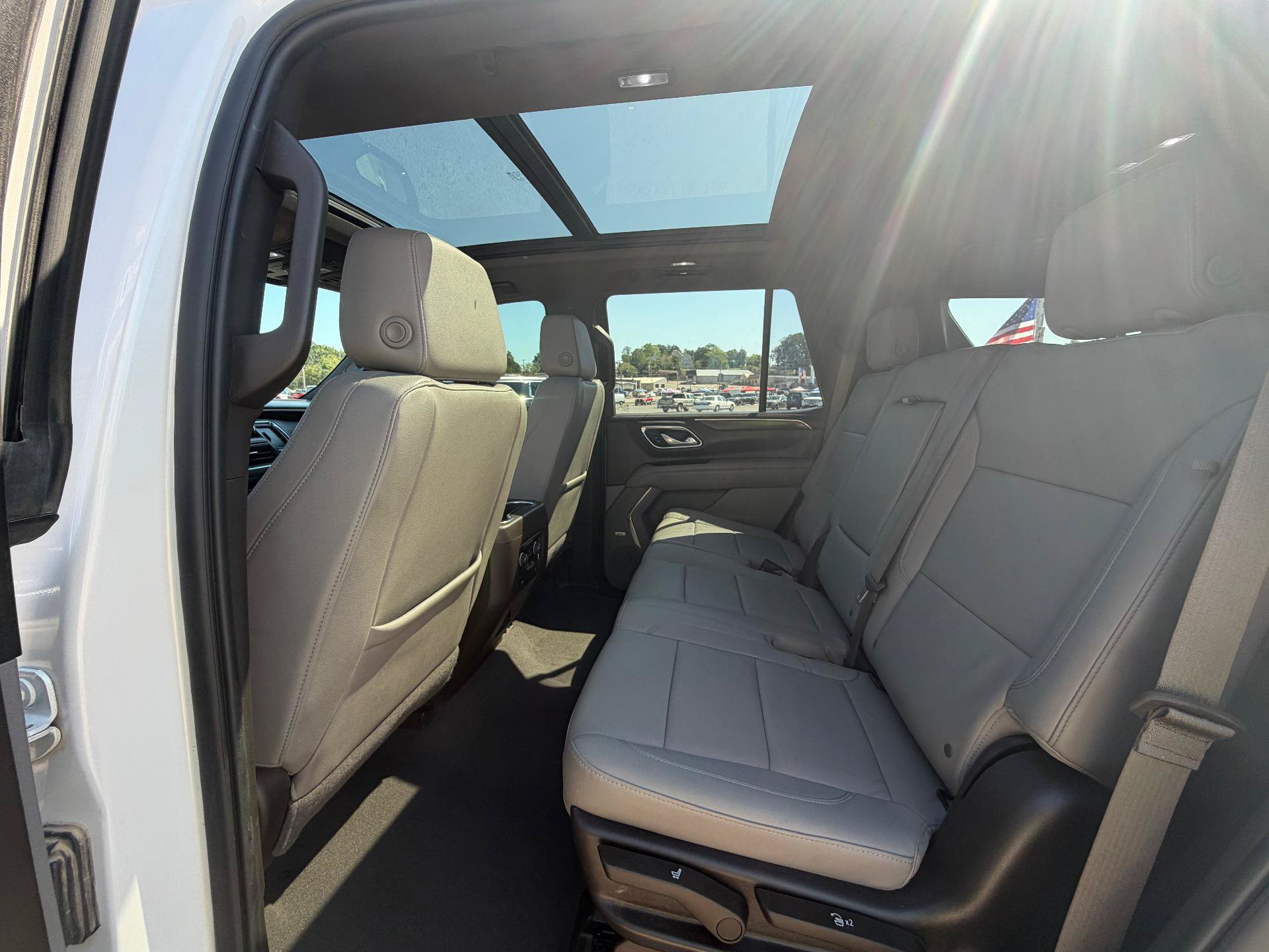 Used 2023 Chevrolet Tahoe LT AWD/4WD image 12