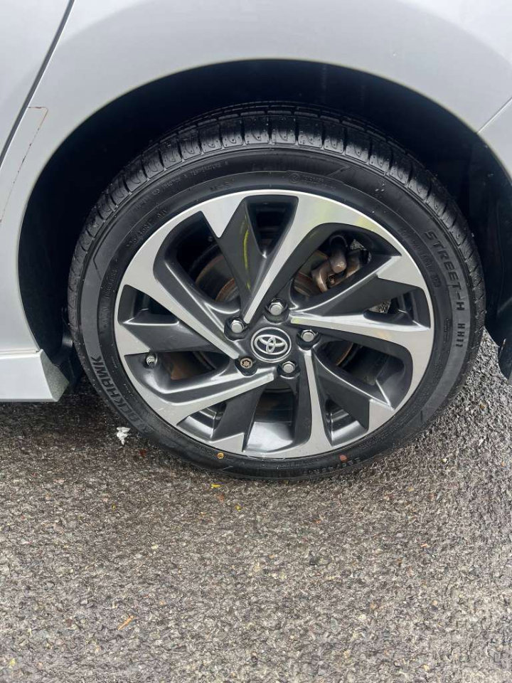 Used 2018 Toyota Corolla iM image 17