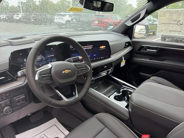 New 2026 Chevrolet Suburban Premier w/ Sun And Tow Package AWD/4WD image 18