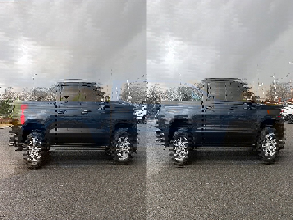 Used 2020 Chevrolet Silverado 1500 LT w/ All-Star Edition image 2