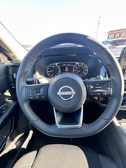 Certified 2024 Nissan Pathfinder SV w/ SV Premium Package image 17