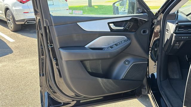 Certified 2023 Acura MDX SH-AWD w/ Technology Package image 8