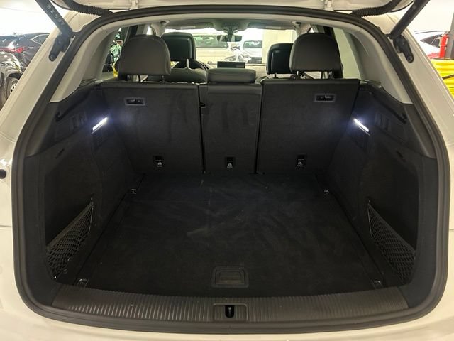 Used 2024 Audi Q5 2.0T Premium w/ Convenience Package AWD/4WD image 22