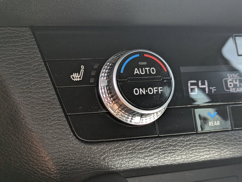 Used 2022 Mitsubishi Outlander SEL FWD image 27