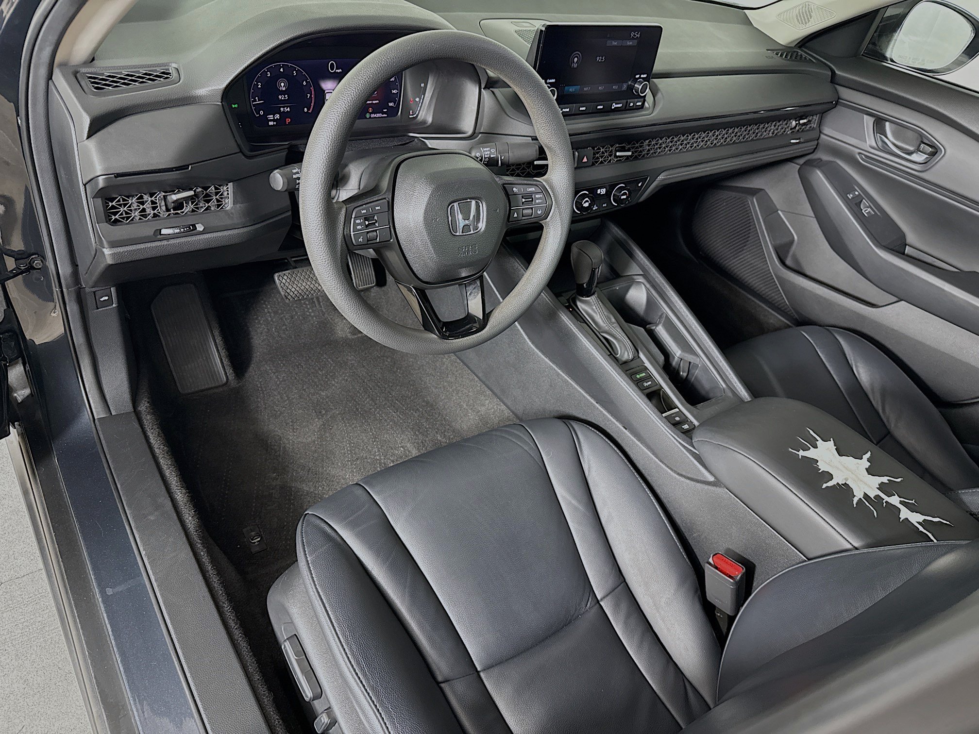 Certified 2023 Honda Accord EX image 8
