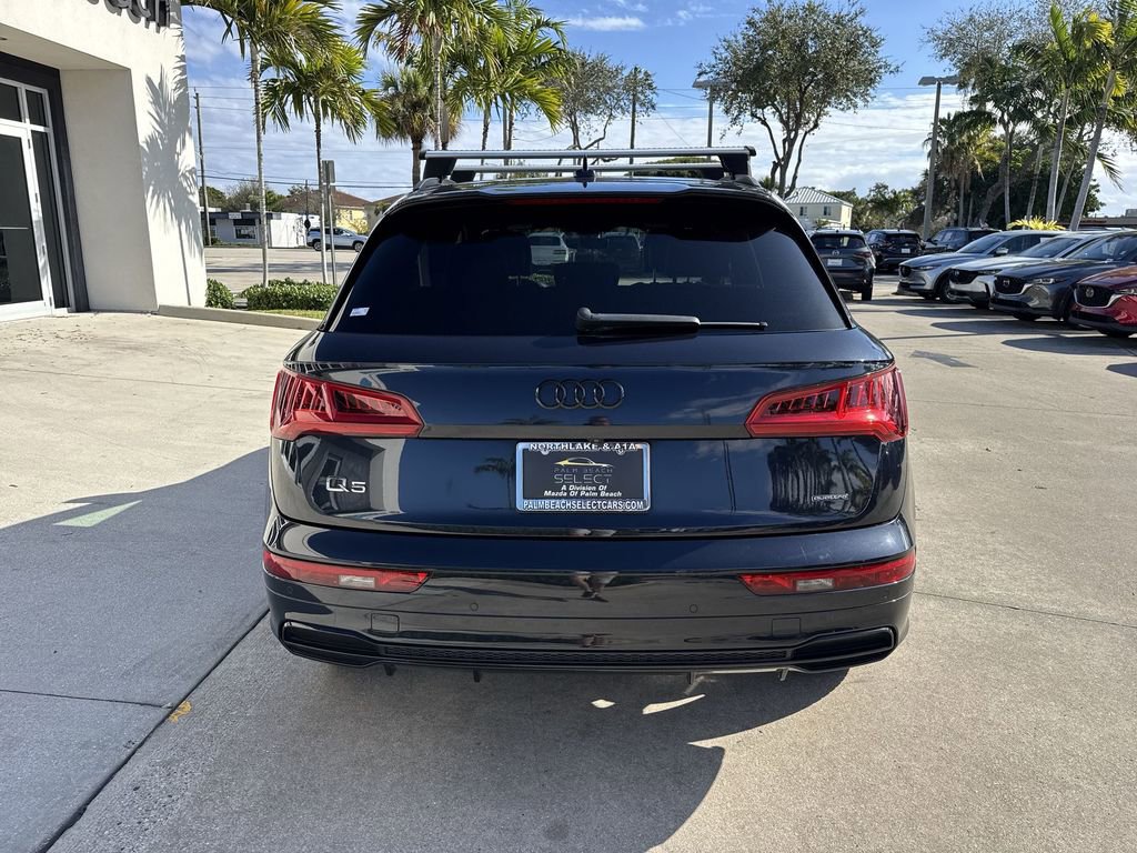 Used 2020 Audi Q5 2.0T Titanium Premium Plus w/ Premium Plus Package image 3