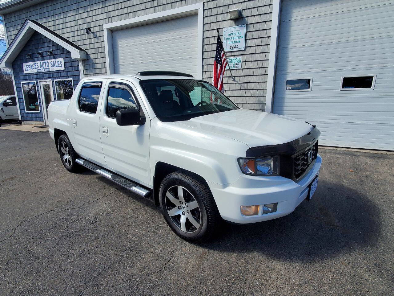 Used 2014 Honda Ridgeline SE image 1