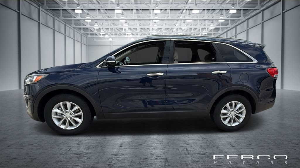 Used 2018 Kia Sorento FWD image 2
